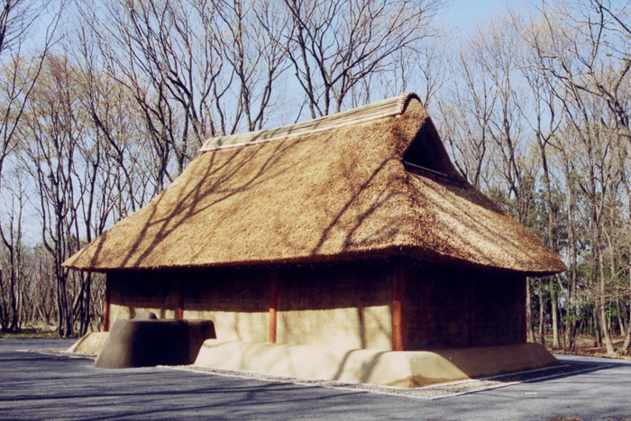 栃木県 飛山城史跡公園<br>古代復元建物